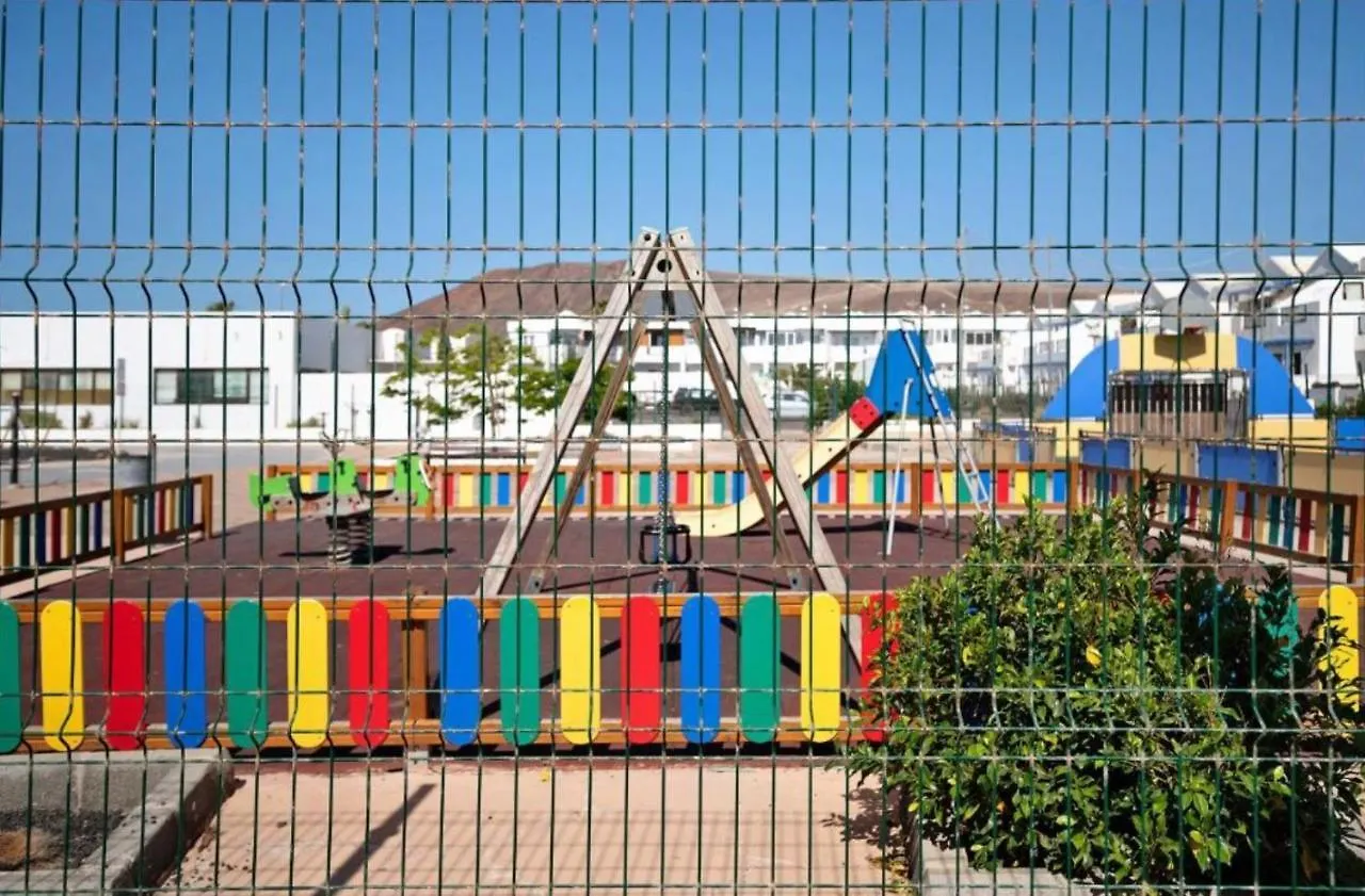 דירות פלאיה בלנקה Oasis Montana Roja